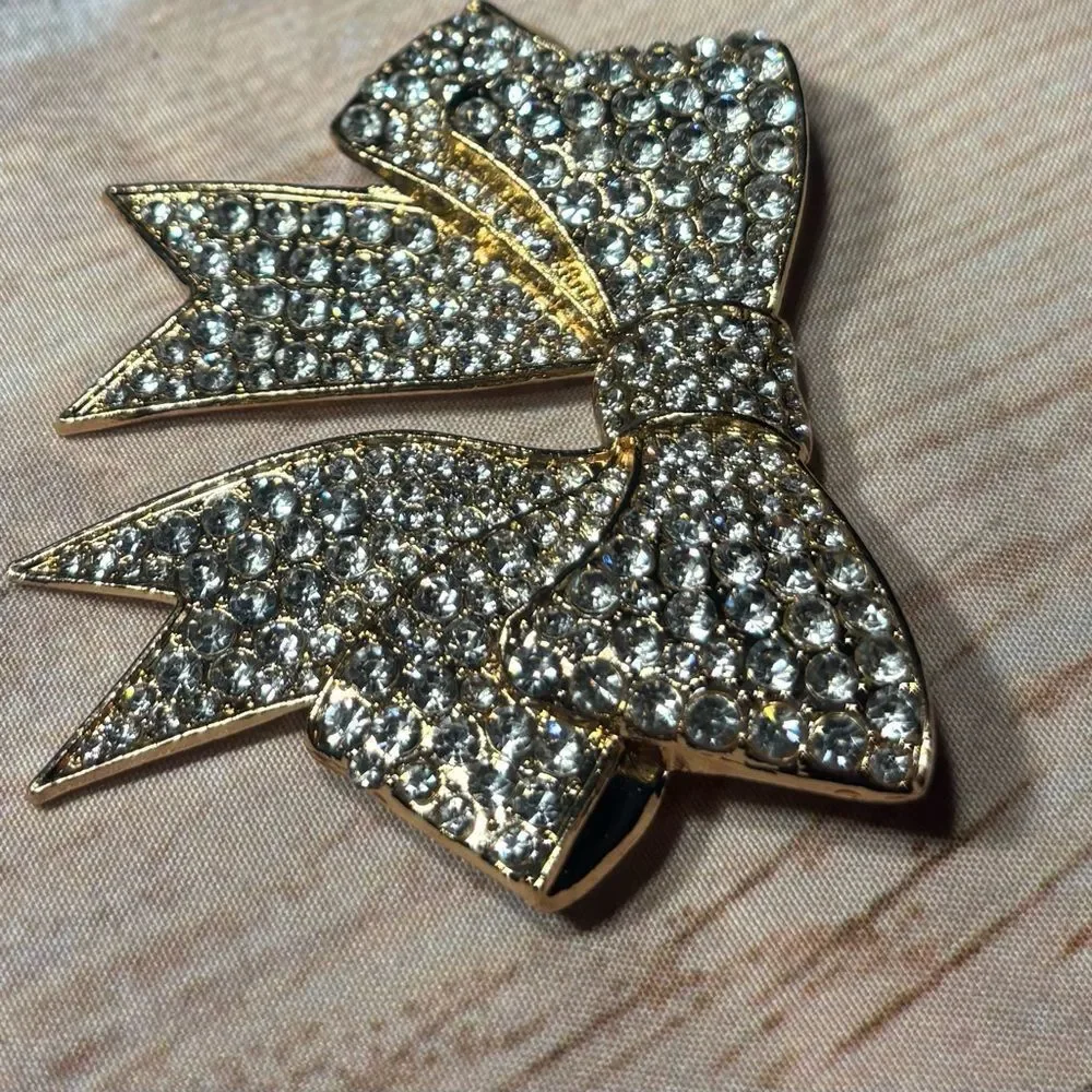 New Metal Gallery Rhinestone Bow Brooch
